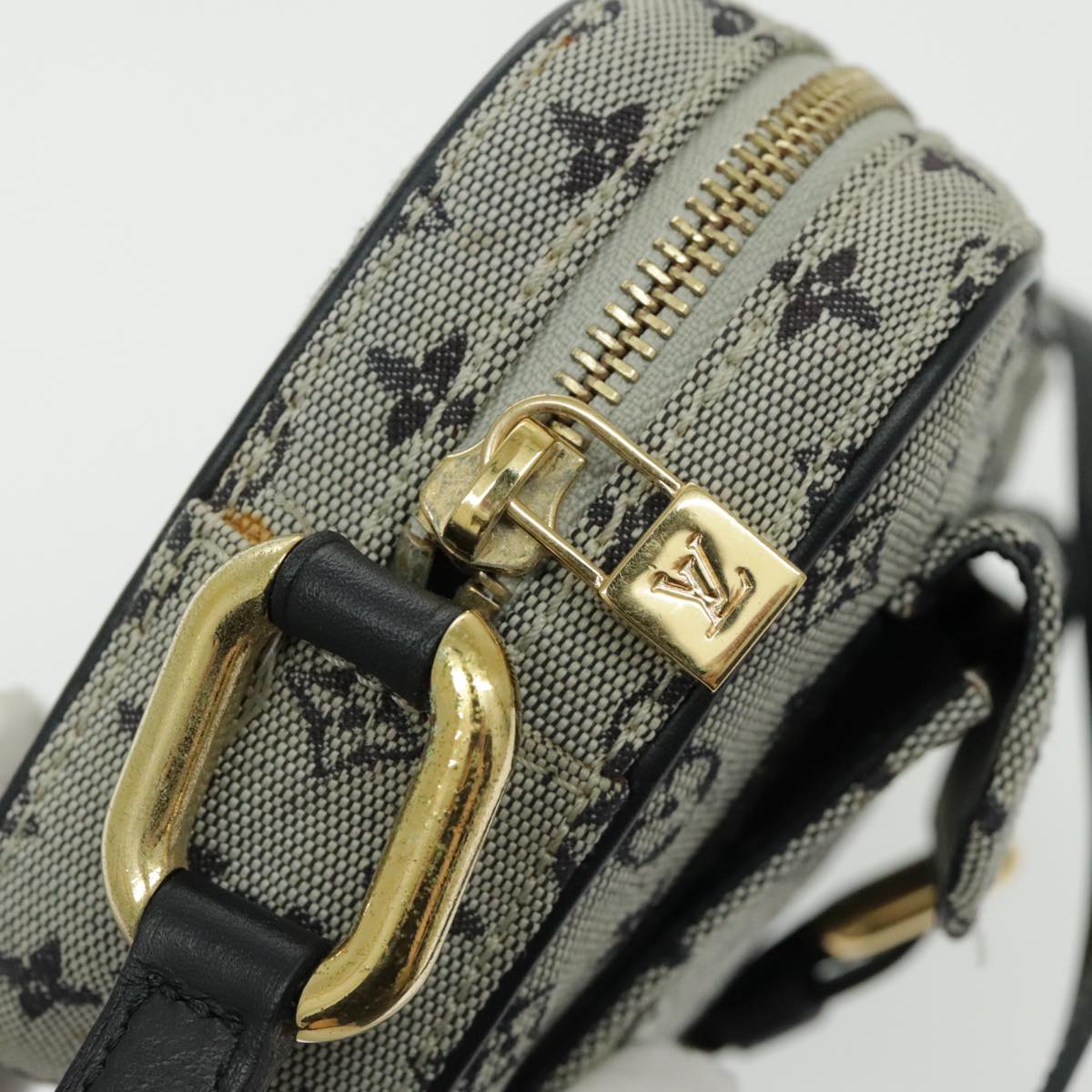 LOUIS VUITTON Monogram Mini Juliet MM Shoulder Bag Navy M92217 LV Auth 93072