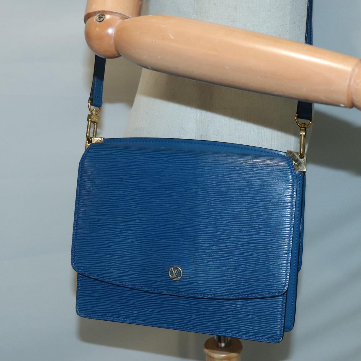 LOUIS VUITTON Epi Grenel Shoulder Bag Blue M52362 LV Auth 93099