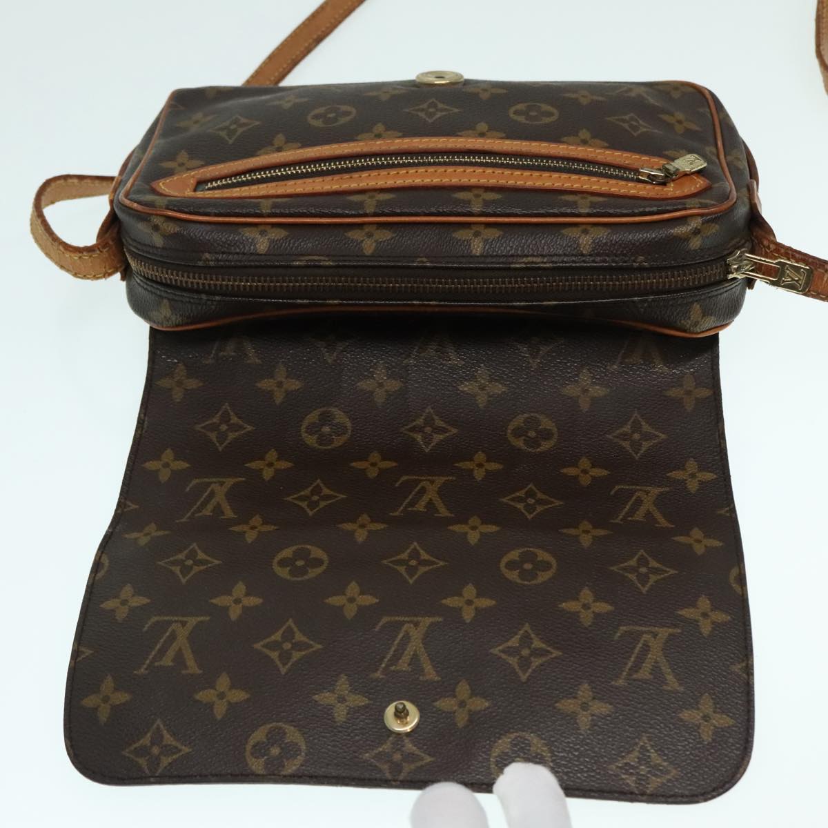 LOUIS VUITTON Monogram Saint Germain Shoulder Bag M51210 LV Auth 93104