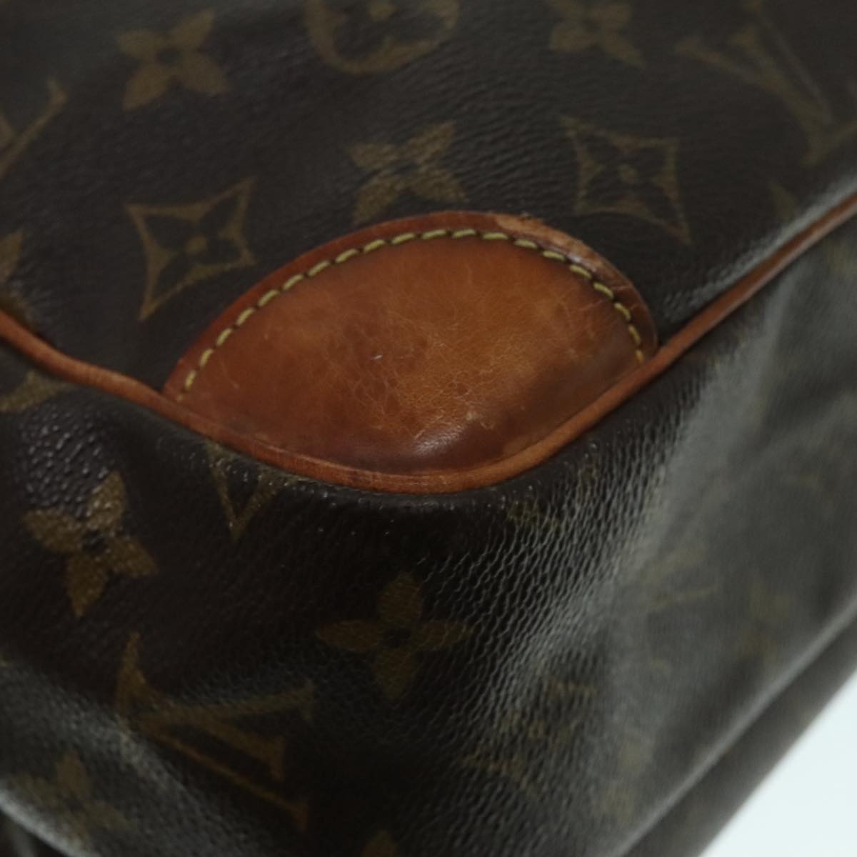 LOUIS VUITTON Monogram Nile Shoulder Bag M45244 LV Auth 93120