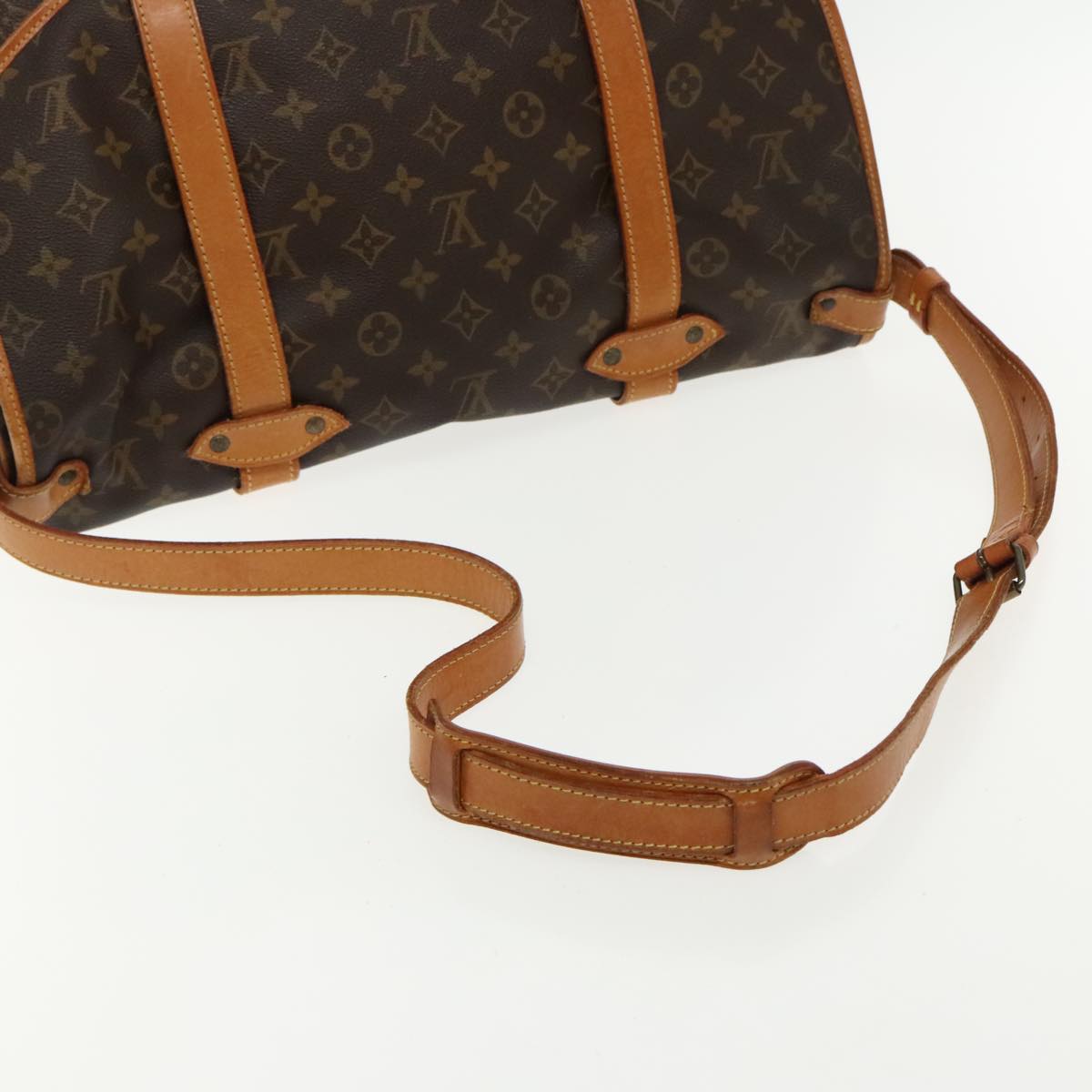 LOUIS VUITTON Monogram Saumur 43 Shoulder Bag M42252 LV Auth 93136