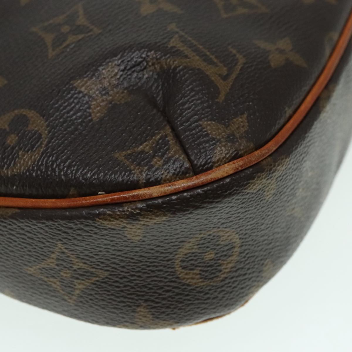 LOUIS VUITTON Monogram Odeon PM Shoulder Bag M56390 LV Auth 93168