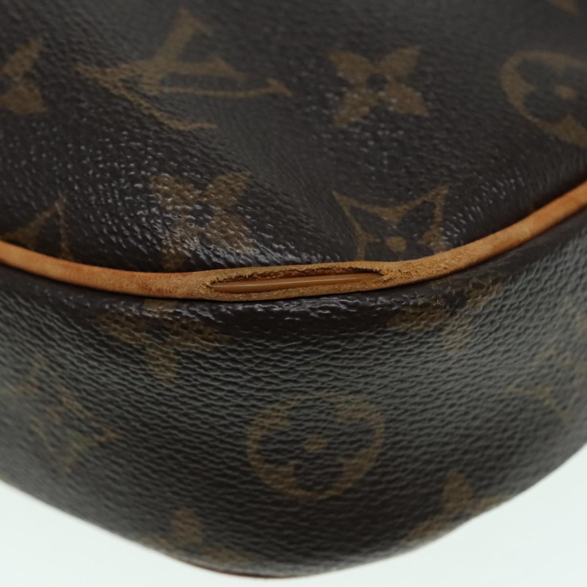 LOUIS VUITTON Monogram Odeon PM Shoulder Bag M56390 LV Auth 93168