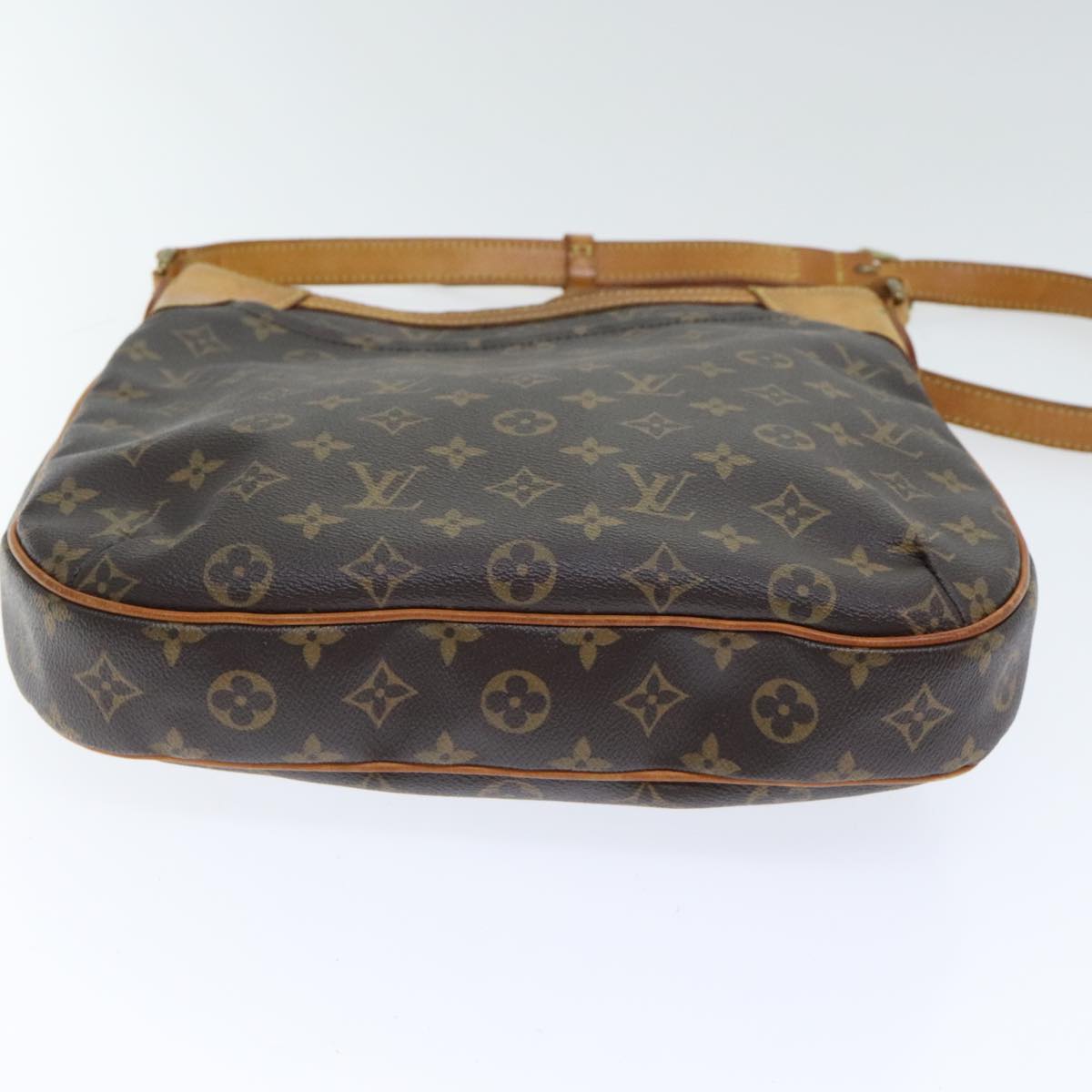 LOUIS VUITTON Monogram Odeon MM Shoulder Bag M56389 LV Auth 93171