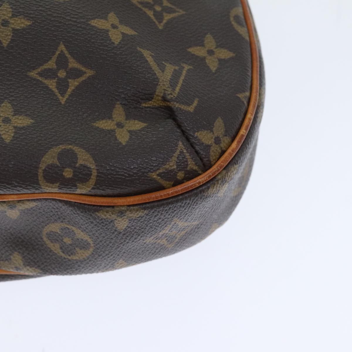 LOUIS VUITTON Monogram Odeon MM Shoulder Bag M56389 LV Auth 93171