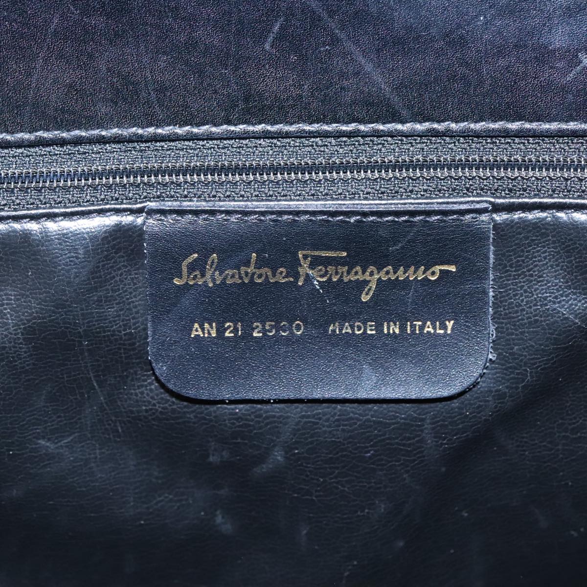 Salvatore Ferragamo Shoulder Bag Leather Black Gold Auth 93193