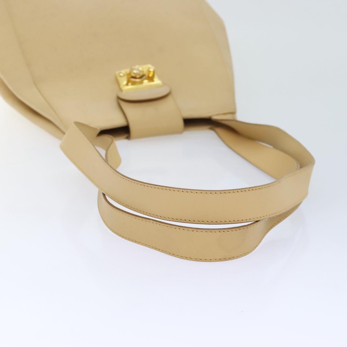 Salvatore Ferragamo Shoulder Bag Leather Beige Gold Auth 93202