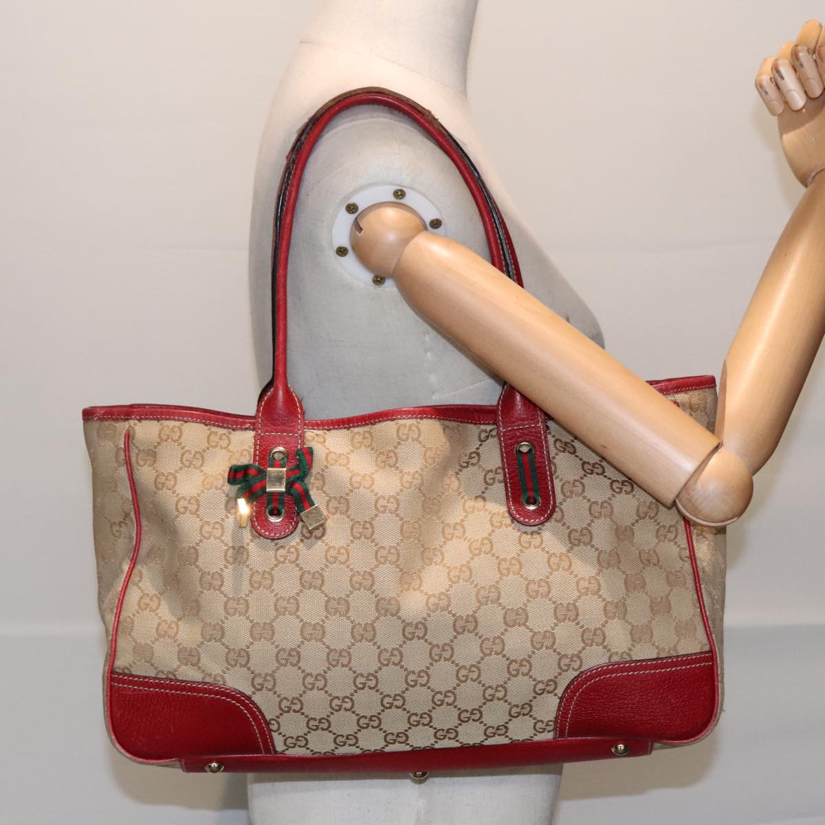 GUCCI GG Canvas Web Sherry Line Shoulder Bag Beige Gold Red 163805 Auth 93220