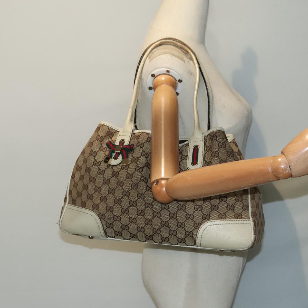 GUCCI GG Canvas Web Sherry Line Shoulder Bag Beige Gold Red 163805 Auth 93224