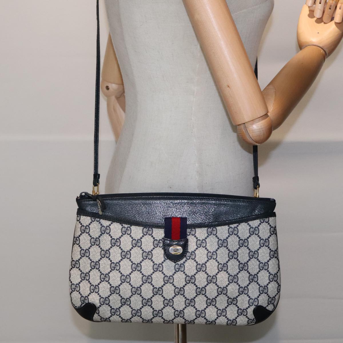 GUCCI GG Supreme Sherry Line Shoulder Bag PVC Navy Gold Red 39 02 026 Auth 93230