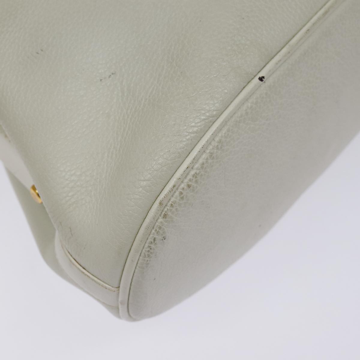 GUCCI Shoulder Bag Leather Gold White Auth 93246