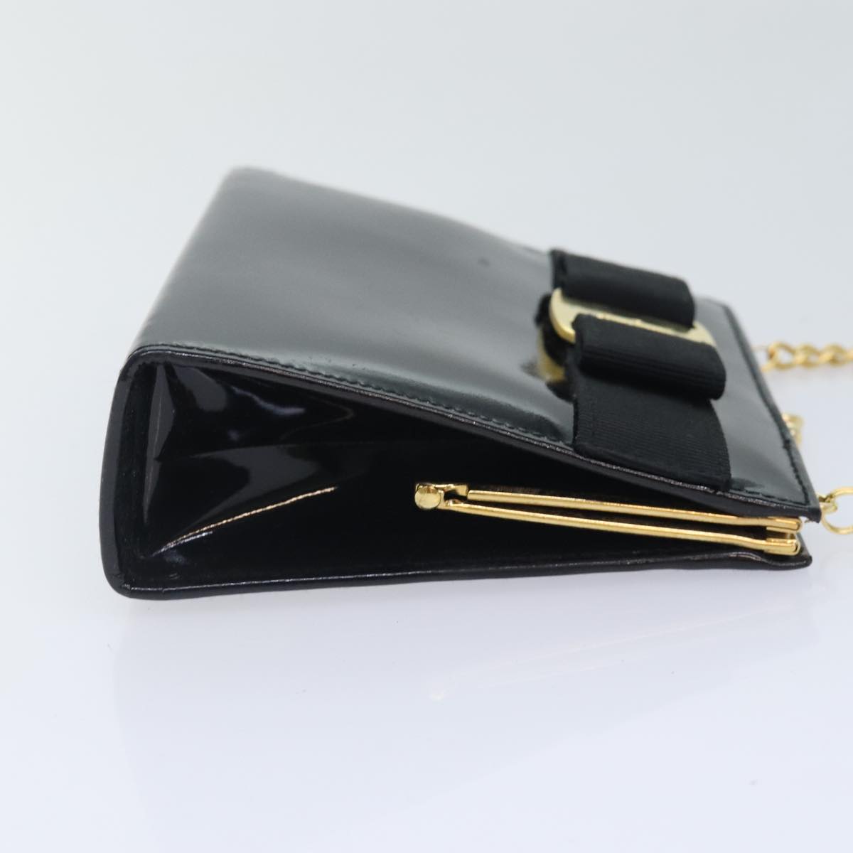 Salvatore Ferragamo Chain Shoulder Bag Enamel Black Gold Auth 93253