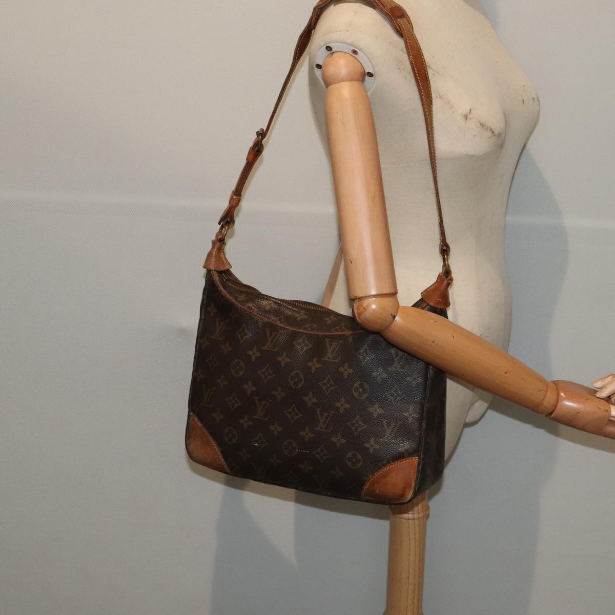 LOUIS VUITTON Monogram Boulogne 30 Shoulder Bag M51265 LV Auth 93321