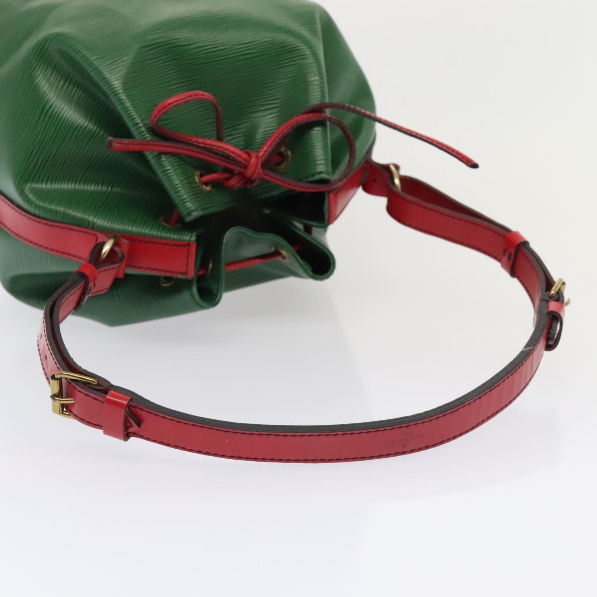 LOUIS VUITTON Epi Petit Noe Shoulder Bag Bicolor Green Red M44147 LV Auth 93348