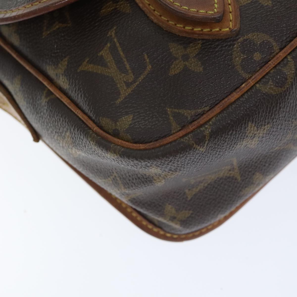 LOUIS VUITTON Monogram Gibeciere MM Shoulder Bag M42247 LV Auth 93467