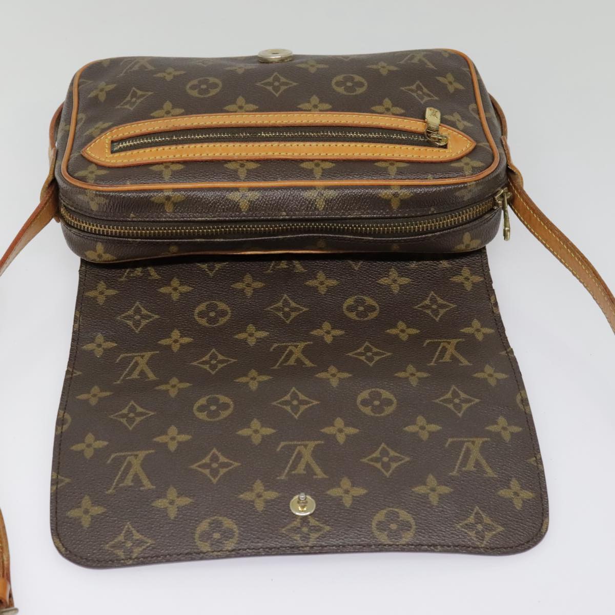 LOUIS VUITTON Monogram Saint Germain Shoulder Bag M51210 LV Auth 93490