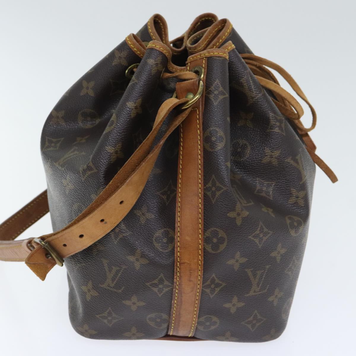 LOUIS VUITTON Monogram Petit Noe Shoulder Bag M42226 LV Auth 93505