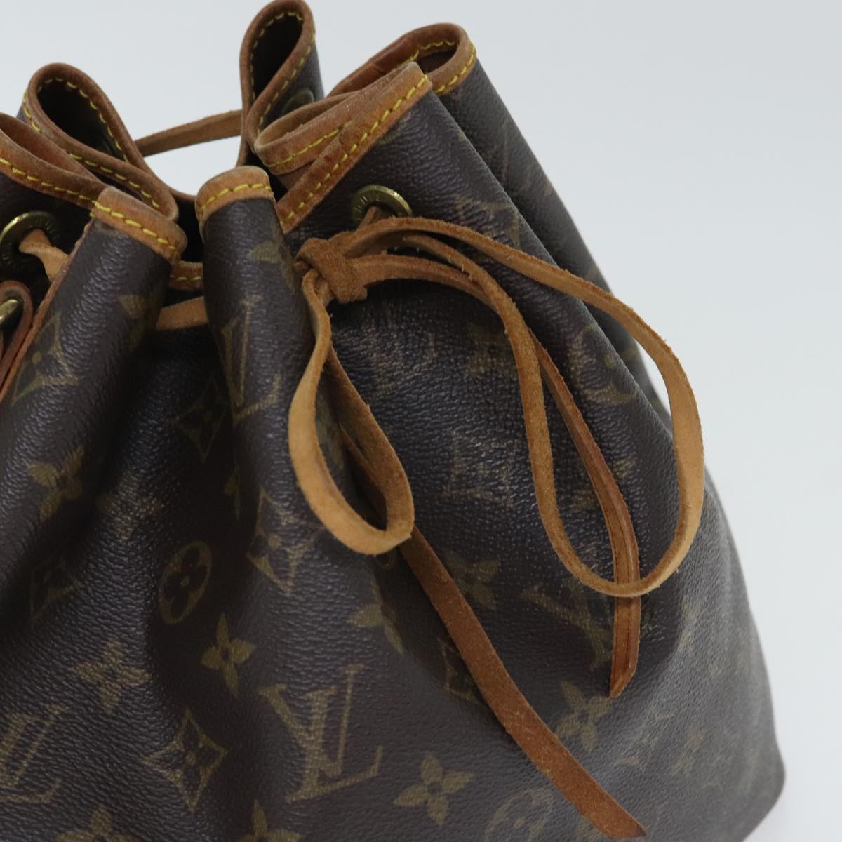 LOUIS VUITTON Monogram Petit Noe Shoulder Bag M42226 LV Auth 93505