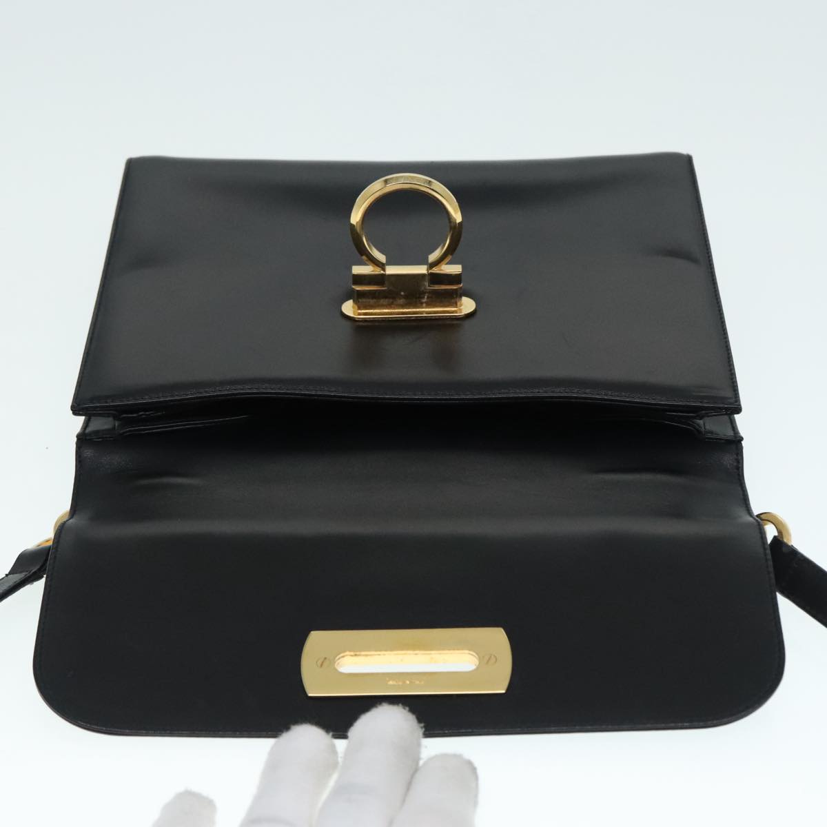 Salvatore Ferragamo Gancini Shoulder Bag Leather Black Gold Auth 93555