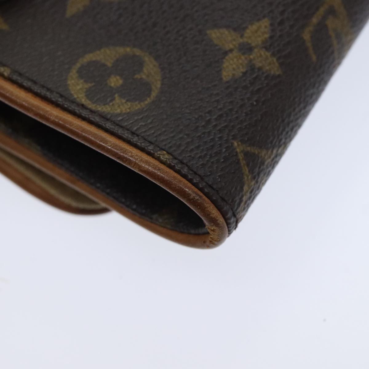 LOUIS VUITTON Monogram Pochette Twin PM Shoulder Bag M51854 LV Auth 93681