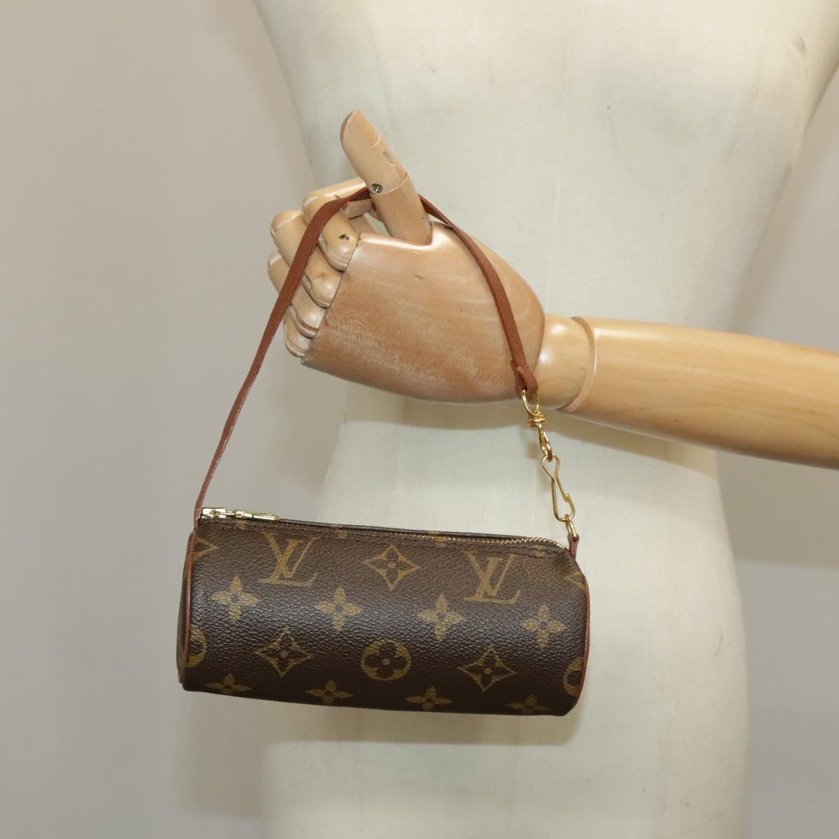 LOUIS VUITTON Monogram Papillon Pouch LV Auth 93687