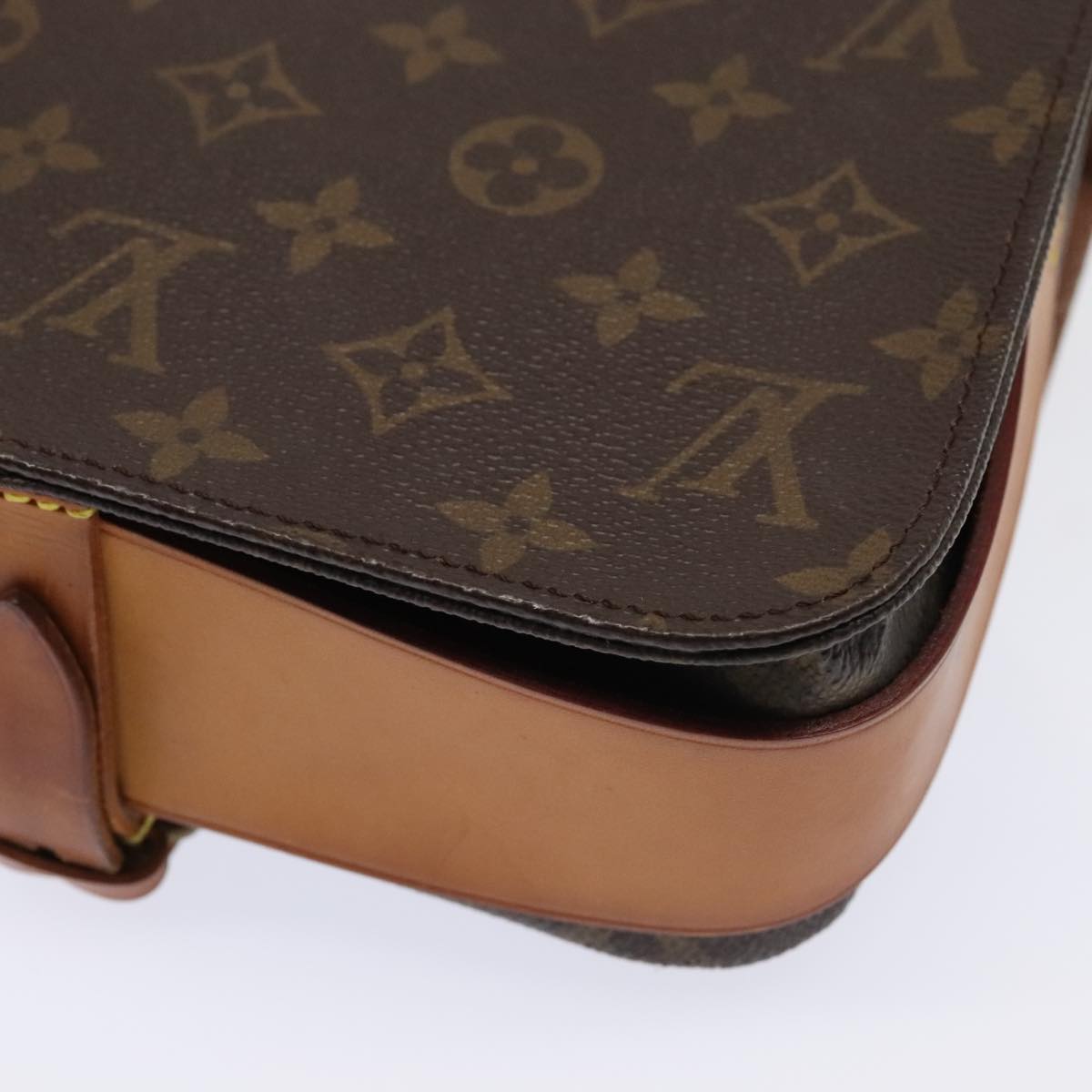 LOUIS VUITTON Monogram Cartouchiere MM Shoulder Bag M51253 LV Auth 93728