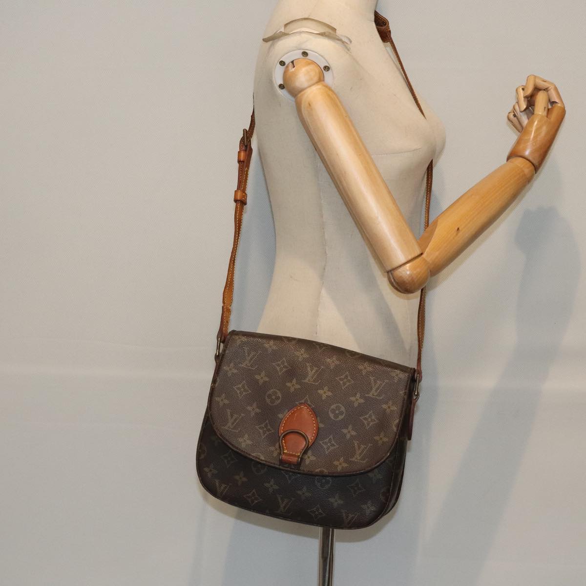 LOUIS VUITTON Monogram Saint Cloud GM Shoulder Bag M51242 LV Auth 93734