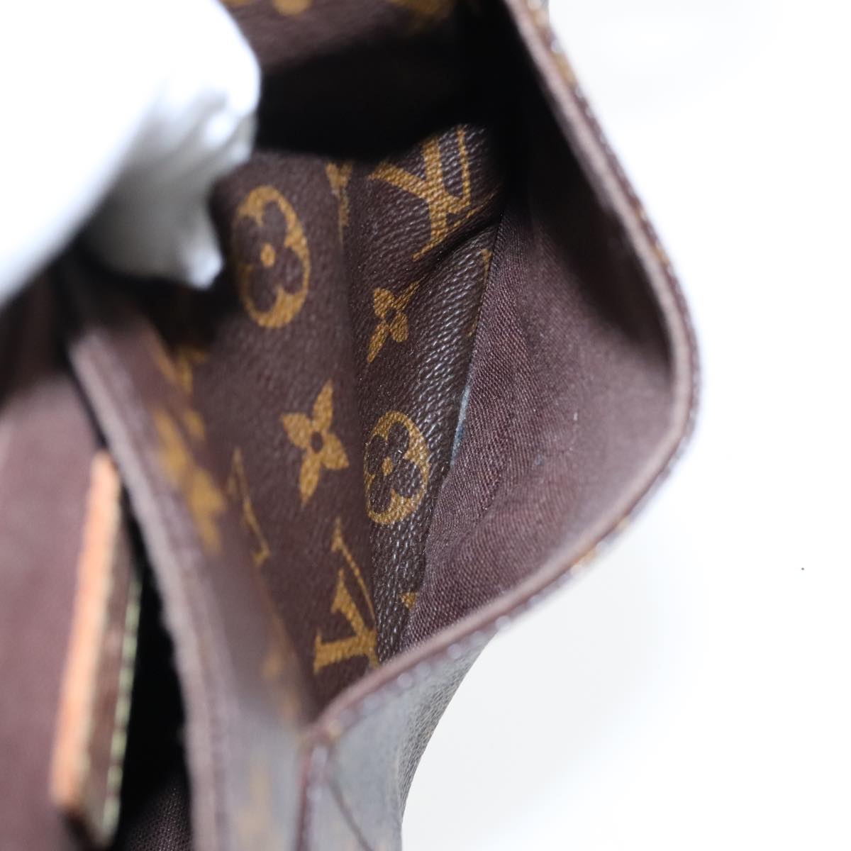 LOUIS VUITTON Monogram Menilmontant PM Shoulder Bag M40474 LV Auth 93738