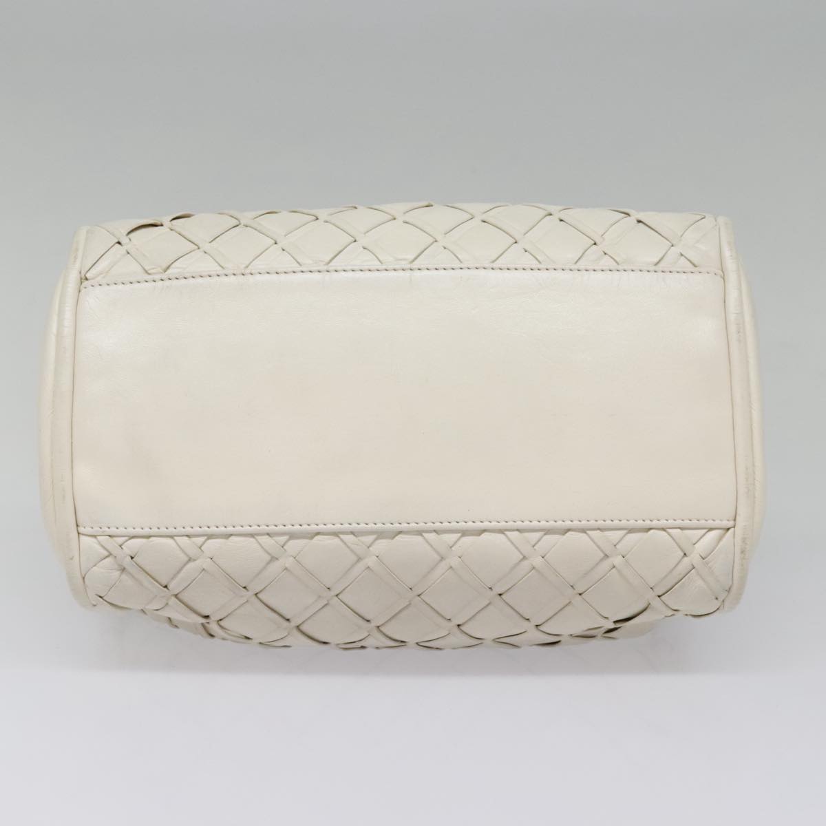 CHANEL Chain Shoulder Bag Leather White CC Auth 93890