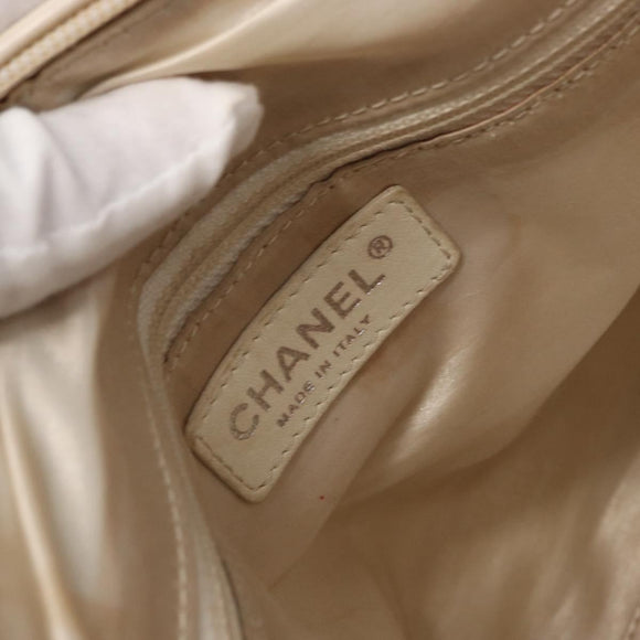 CHANEL Chain Shoulder Bag Leather White CC Auth 93890