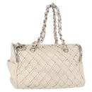 CHANEL Chain Shoulder Bag Leather White CC Auth 93890-1