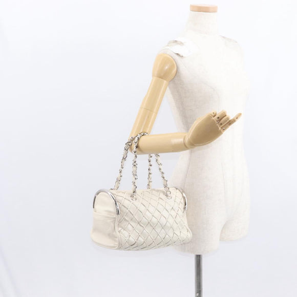 CHANEL Chain Shoulder Bag Leather White CC Auth 93890