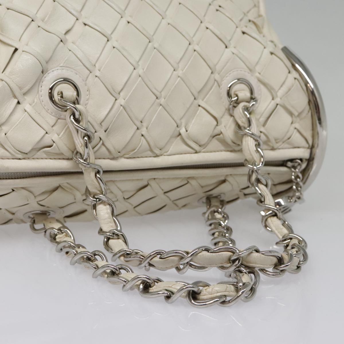 CHANEL Chain Shoulder Bag Leather White CC Auth 93890