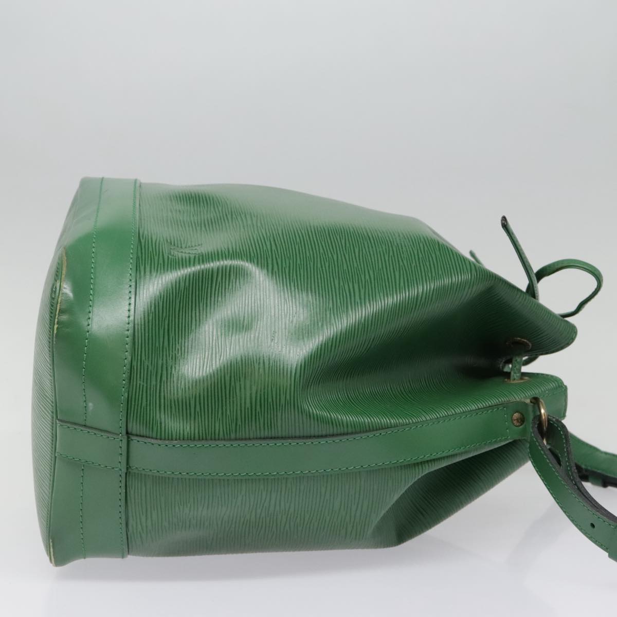 LOUIS VUITTON Epi Noe Shoulder Bag Green M44004 LV Auth 93956