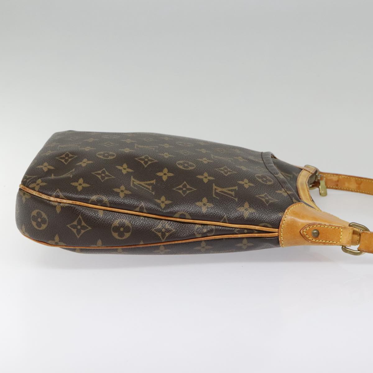 LOUIS VUITTON Monogram Odeon MM Shoulder Bag M56389 LV Auth 93967