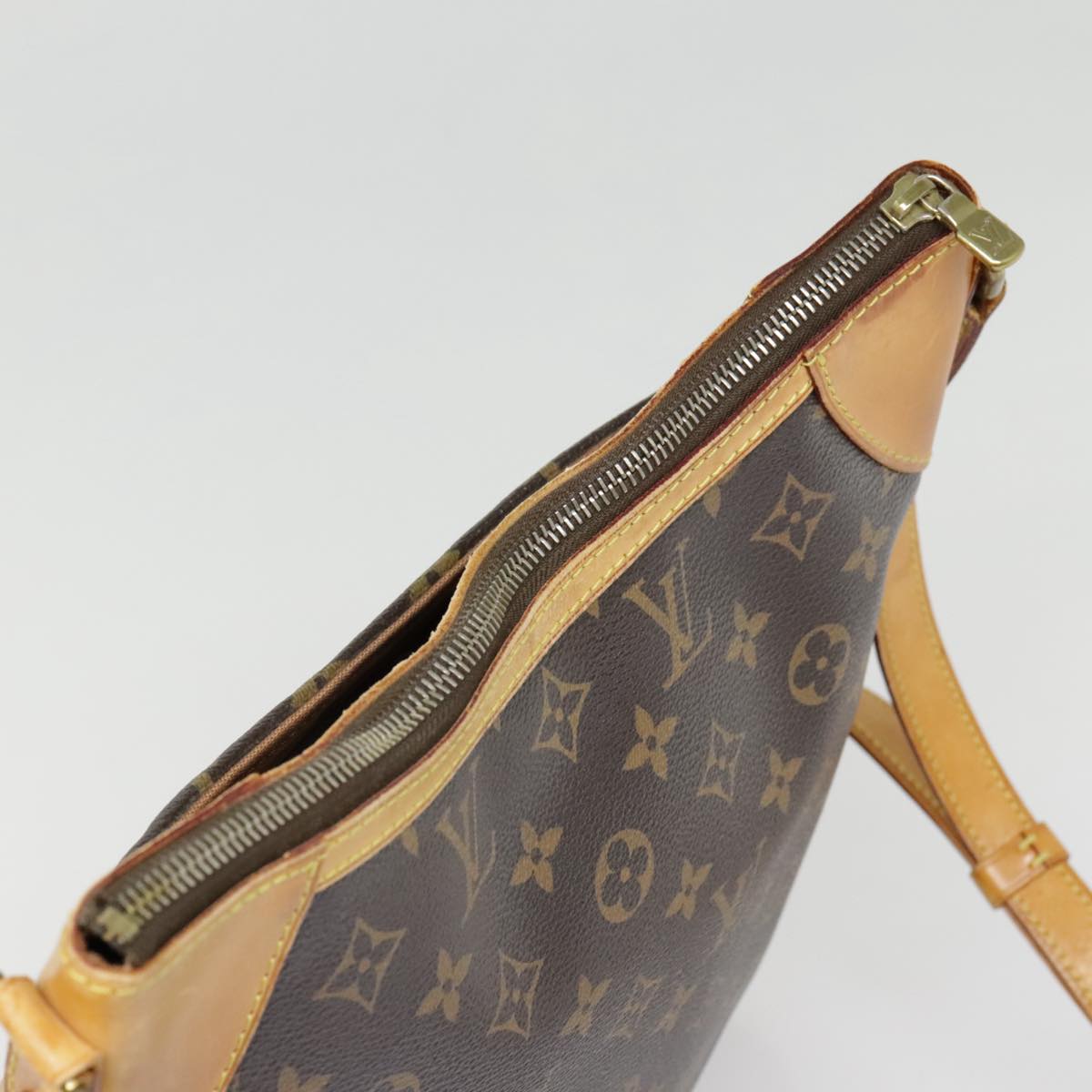 LOUIS VUITTON Monogram Odeon MM Shoulder Bag M56389 LV Auth 93967