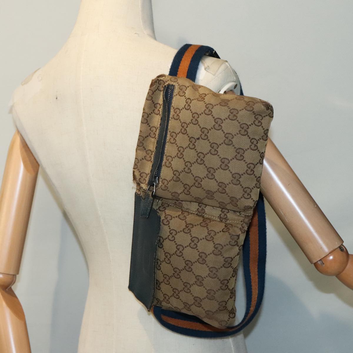 GUCCI GG Canvas Sherry Line Waist bag Beige Brown Silver 28566 Auth 94050