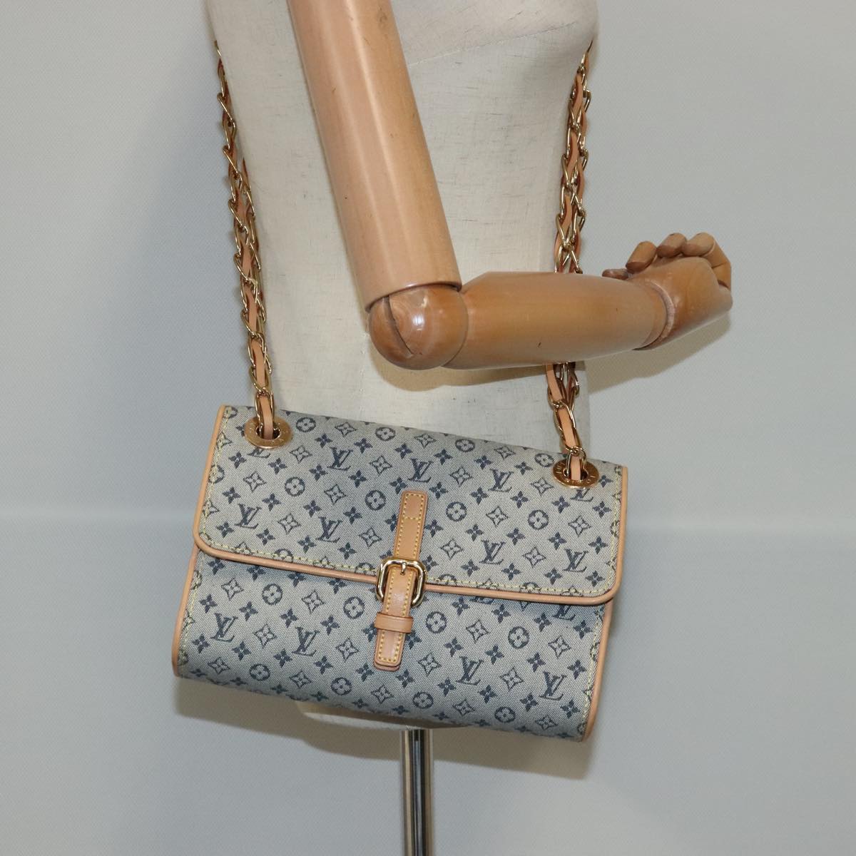 LOUIS VUITTON Monogram Mini Camille Chain Shoulder Bag Blue M92002 Auth 94127A