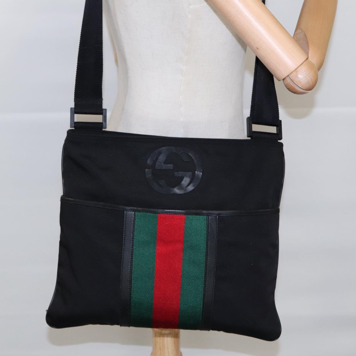 GUCCI Web Sherry Line Shoulder Bag Canvas Black Red Green 181067 Auth 94138