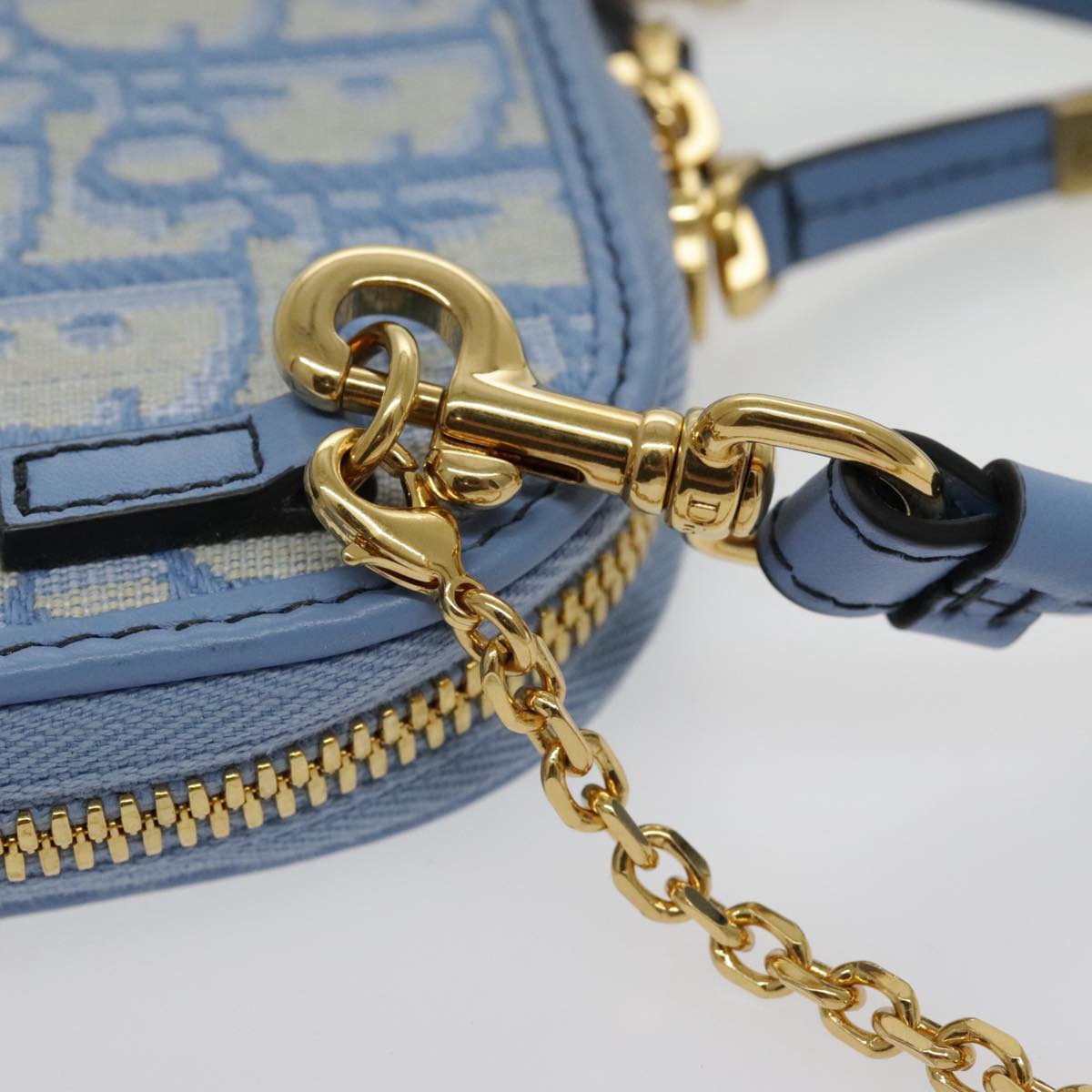 Christian Dior Chain Trotter Canvas Shoulder Bag Blue Gold Auth 94170SA