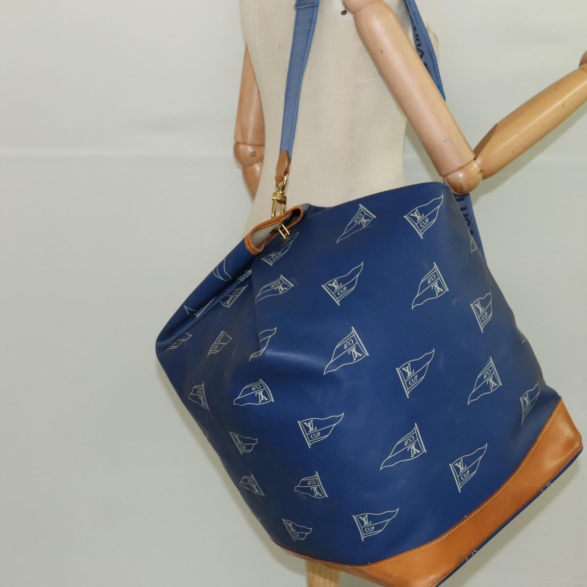 LOUIS VUITTON LV Cup Sac Marine Shoulder Bag PVC Leather Blue A24014 Auth 94219