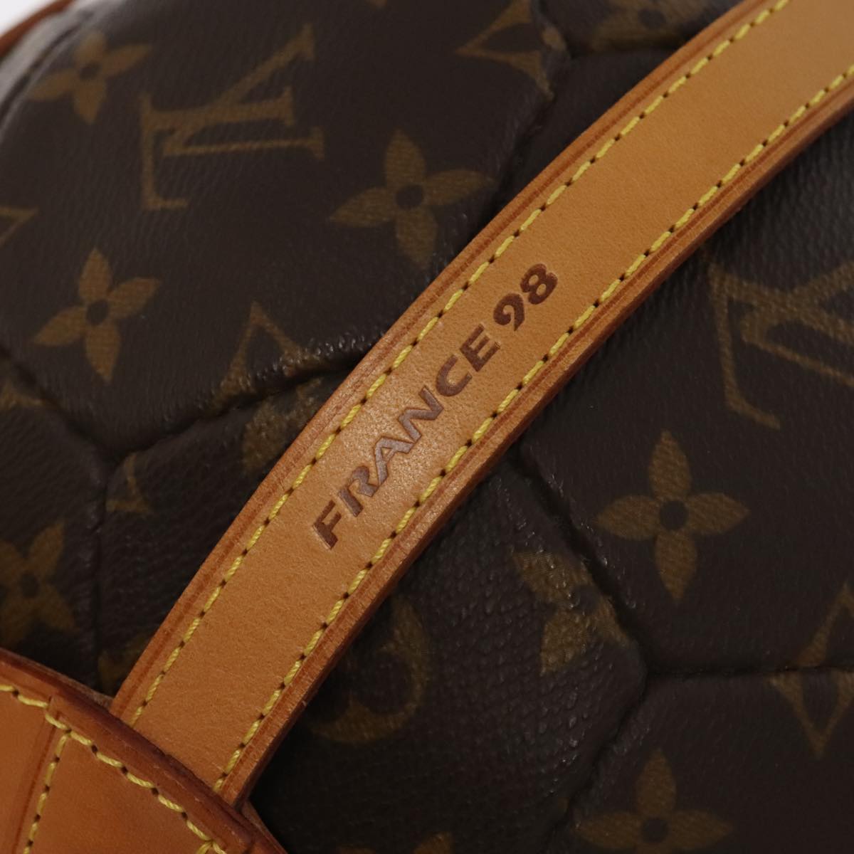 LOUIS VUITTON Monogram Soccer Ball France World Cup Memorial M99054 Auth 94228S