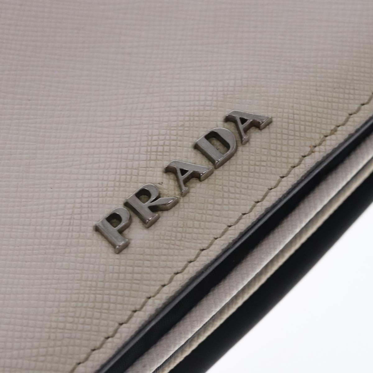 PRADA Chain Shoulder Bag Safiano leather White Silver Auth 94404