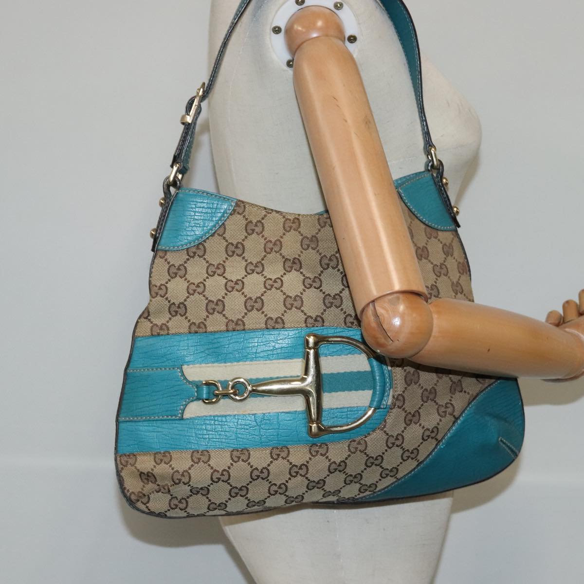 GUCCI Horsebit GG Canvas Shoulder Bag Beige Light Blue gold 137388 Auth 94439