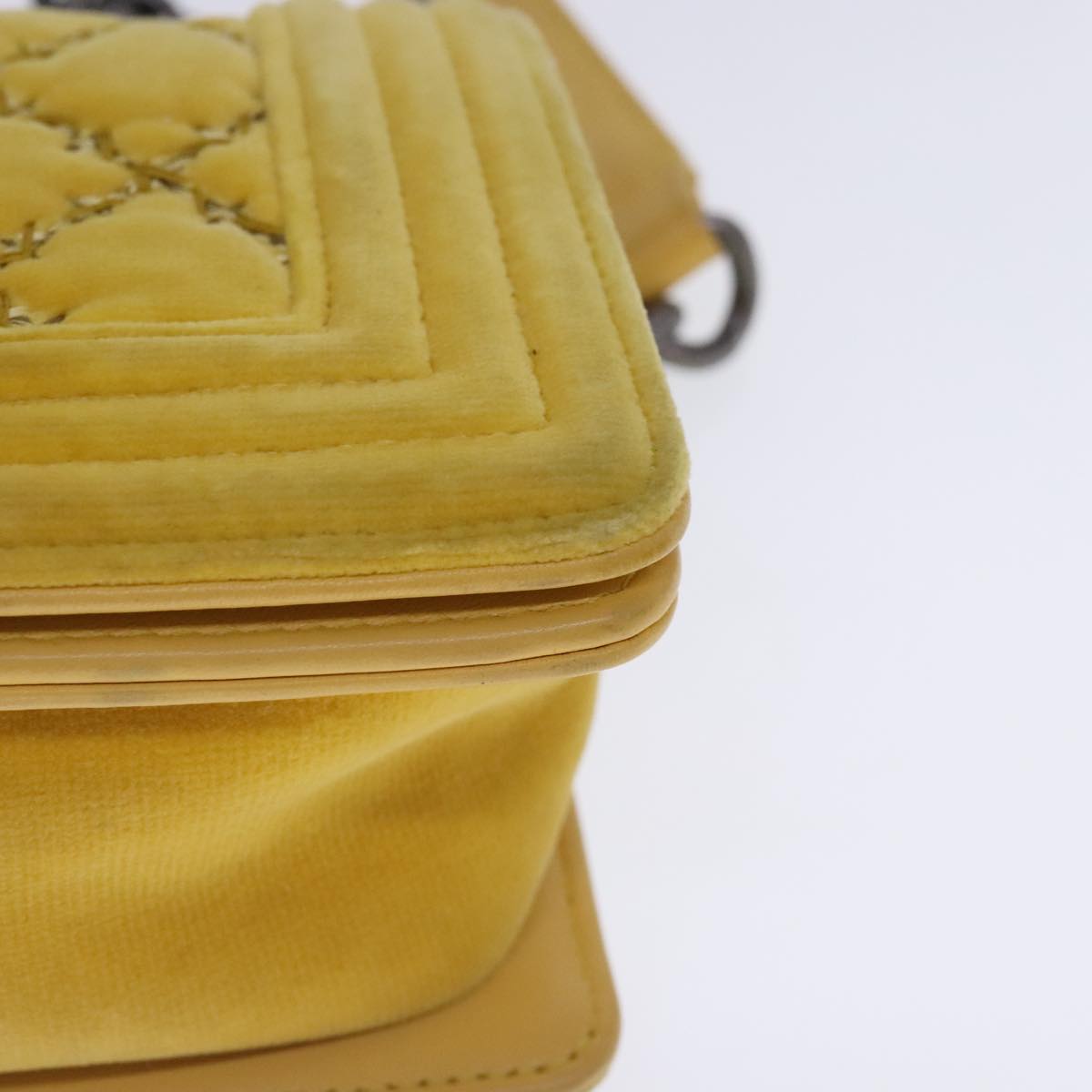 CHANEL Matelasse 20 Chain Boy Chanel Shoulder Bag Velor Yellow CC Auth 94468A