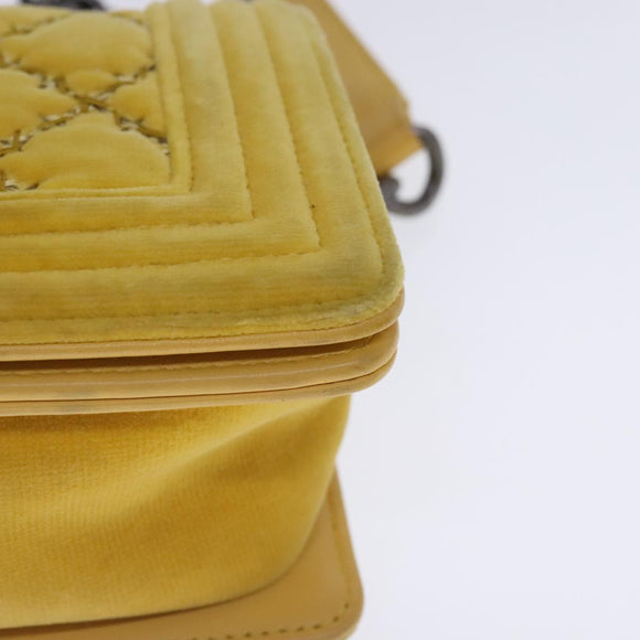 CHANEL Matelasse 20 Chain Boy Chanel Umhängetasche Velours Gelb CC Auth 94468V