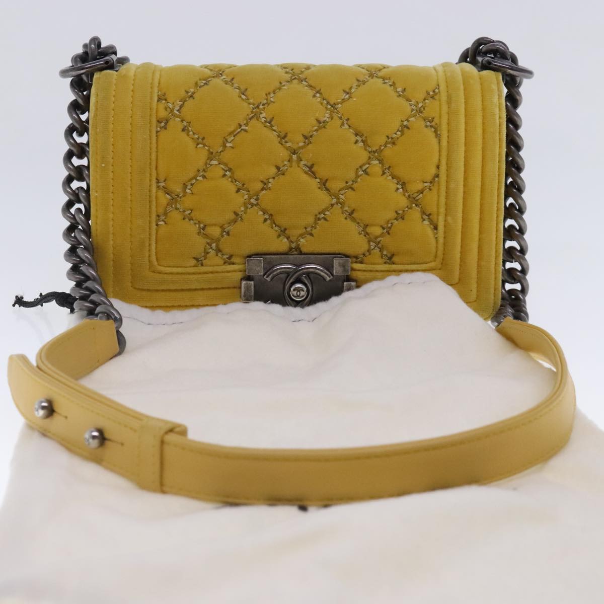 CHANEL Matelasse 20 Chain Boy Chanel Shoulder Bag Velor Yellow CC Auth 94468A