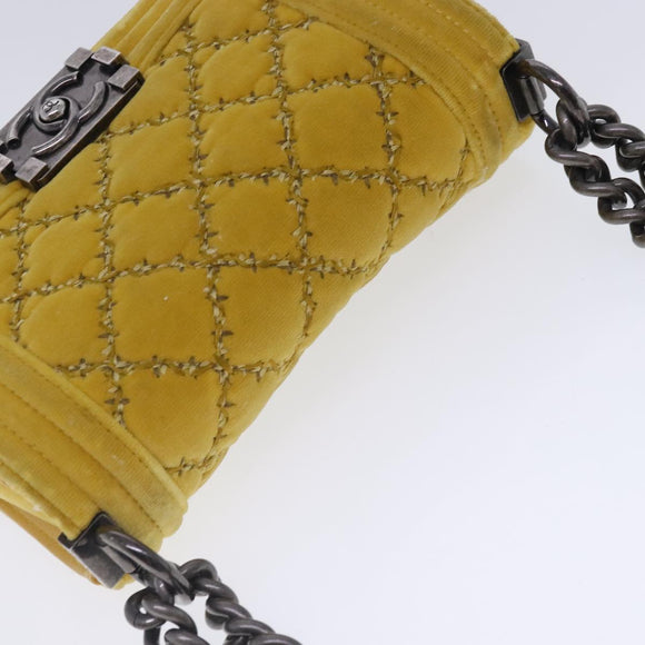 CHANEL Matelasse 20 Chain Boy Chanel Umhängetasche Velours Gelb CC Auth 94468V