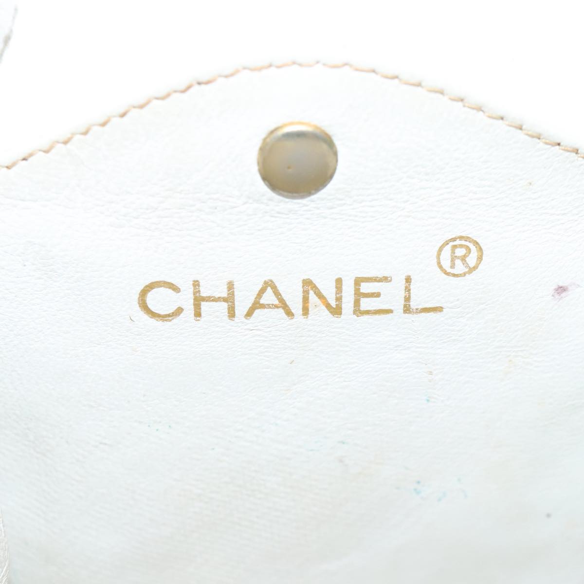 CHANEL Chain Shoulder Bag Leather White Gold CC Auth 94469