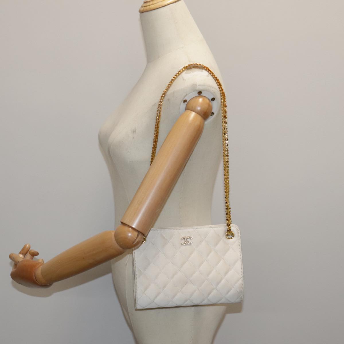 CHANEL Quilted Chain Shoulder Bag Nylon White Gold CC Auth 94470